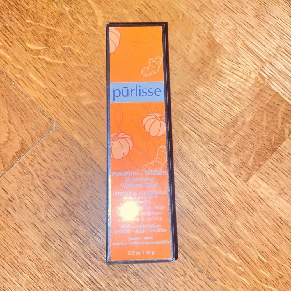 New in box - Pumpkin and Ginger Detoxifying Charcoal Mask